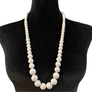 Vintage Graduated Beaded Necklace White 31 Inch Length